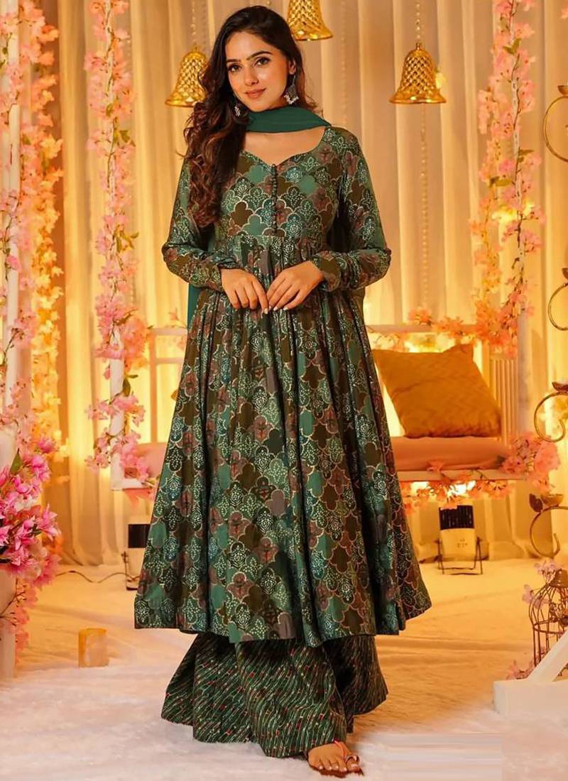 Green heavy georgette silk blend digital printed kurti with palazzo set
