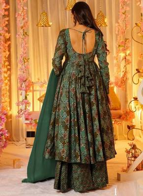 Green heavy georgette silk blend digital printed kurti with palazzo set 2