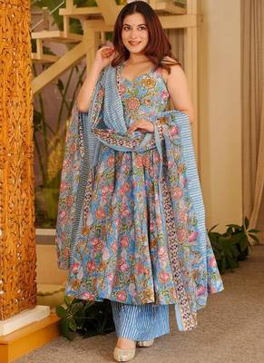 Sky blue muslin silk blend kurti pant with dupatta set 1