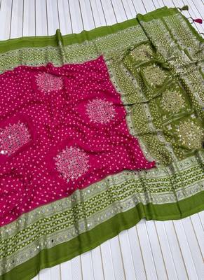 Mehendi Green Foil Print With Beautiful Mirror Crepe georgettete Saree 4
