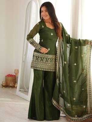 Elegant green crunchy silk embroidered kurta bell bottom palazzo dupatta festive set 3