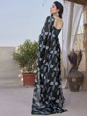 Black heavy chiffon printed lace border saree with blouse 3