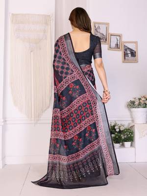 Handloom linen cotton zari border digital printed saree  with attached blouse 3