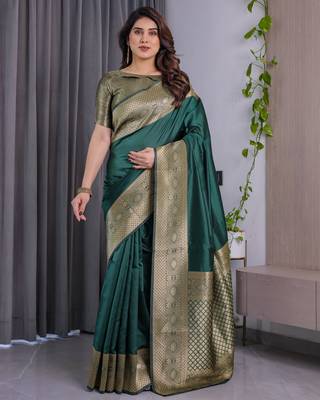 Green elegant zari woven banarasi silk sarees with attached blouse 1