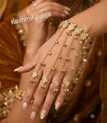 Gold-Plated White Stone & Agate Stone Haath Phool (Hath Panja)