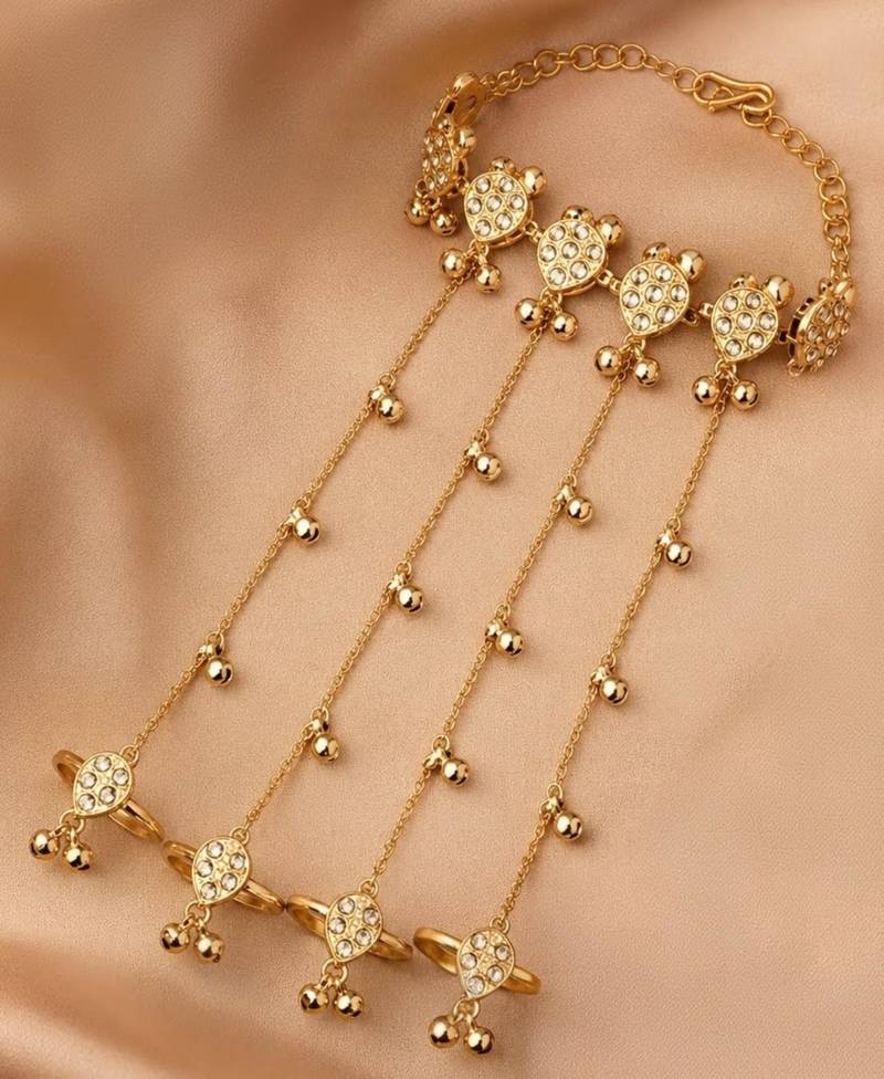 Gold-Plated White Stone & Agate Stone Haath Phool (Hath Panja)