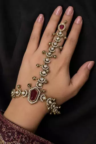 Maroon Stone & Agate Stone Haath Phool (Hath Panja), Antique Gold-Plated
