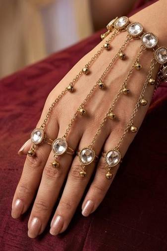 White Stone & Agate Stone Haath Phool (Hand Panja)     Antique Gold-Plated