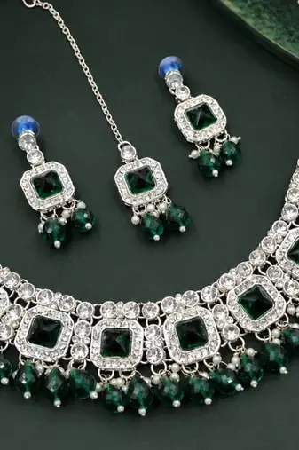 Green Color Necklace Set with Earrings & Maang Tikka | Agate Stone | Gold Plated