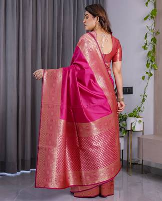 Pink elegant zari woven banarasi silk sarees with attached blouse 3