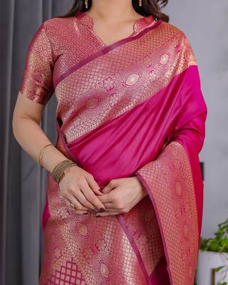 Pink elegant zari woven banarasi silk sarees with attached blouse 5