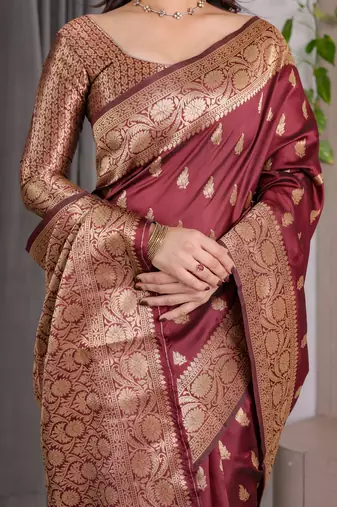 Maroon elegant zari woven banarasi silk sarees with attached blouse