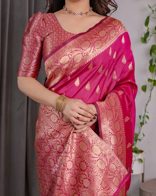 Pink elegant zari woven banarasi silk sarees with attached blouse 5