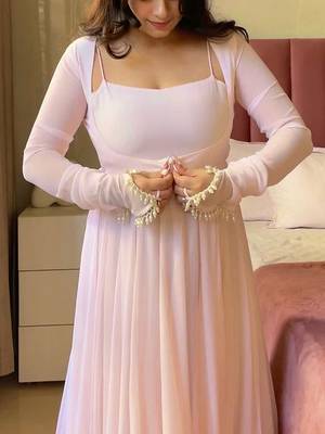 baby pink color fancy lace border faux georgette 4
