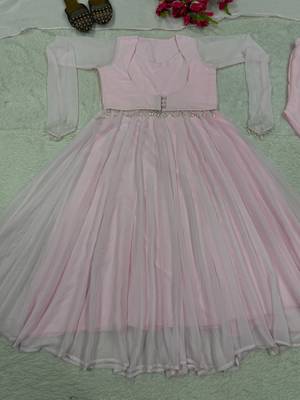 baby pink color fancy lace border faux georgette 5