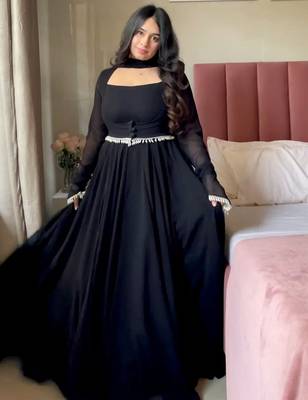 black color fancy lace border faux georgette 1