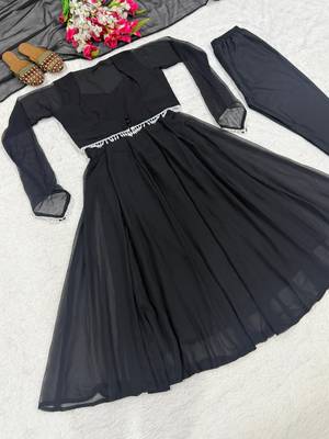 black color fancy lace border faux georgette 5