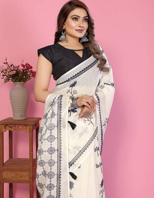Soft linen cotton printed saree
with cotton tassles on pallu 
matching blouse 4
