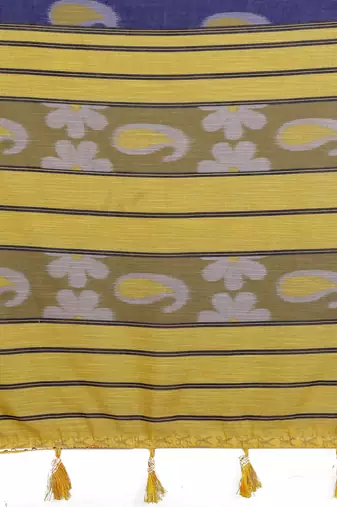 Soft linen cotton printed saree
with cotton tassles on pallu 
matching blouse
