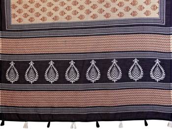 Soft linen cotton printed saree
with cotton tassles on pallu 
matching blouse 5