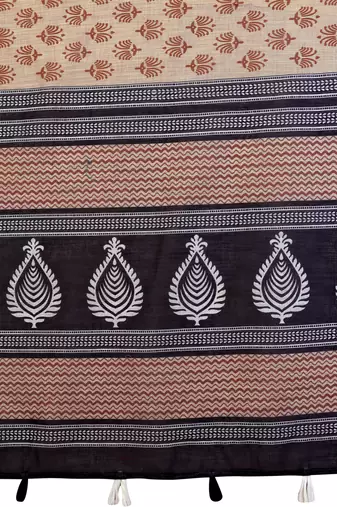 Soft linen cotton printed saree
with cotton tassles on pallu 
matching blouse