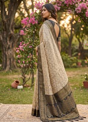 Beige cotton-silk blend saree with contrast black zari border 3