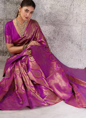Magenta kanjivaram silk blend zari woven saree with unstiched blouse 4