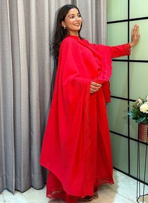 red color arco lace border roman silk blend gown set 3