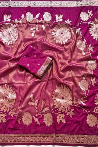 Magenta Color Designer Pallu With Shine Elegant Tassel Fumka Hand Made Khaddi Crepe Georgette Saree