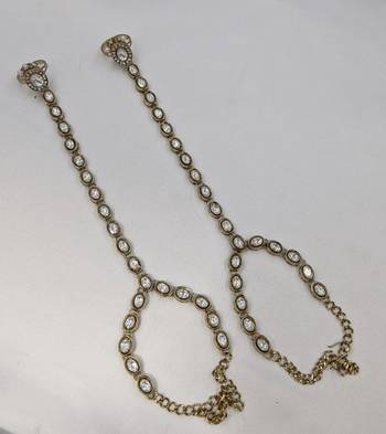 White Stone & Agate Stone Antique Gold-Plated Haath Phool (Hath Panja) 3