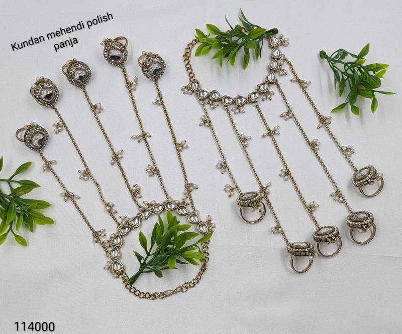 White Stone & Agate Stone Haath Phool (Hath Panja), Antique Gold-Plated
