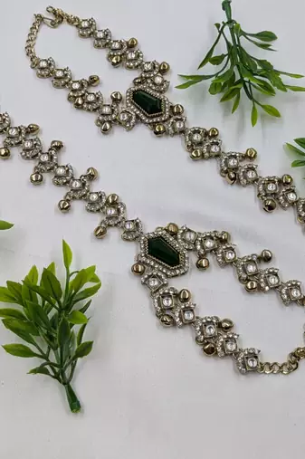 Green Stone & Agate Stone Haath Phool (Hath Panja)     Antique Gold-Plated Hand Jewelry