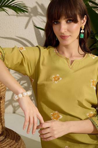 Floral Printed Sequinned Cotton Kurta with Trousers
