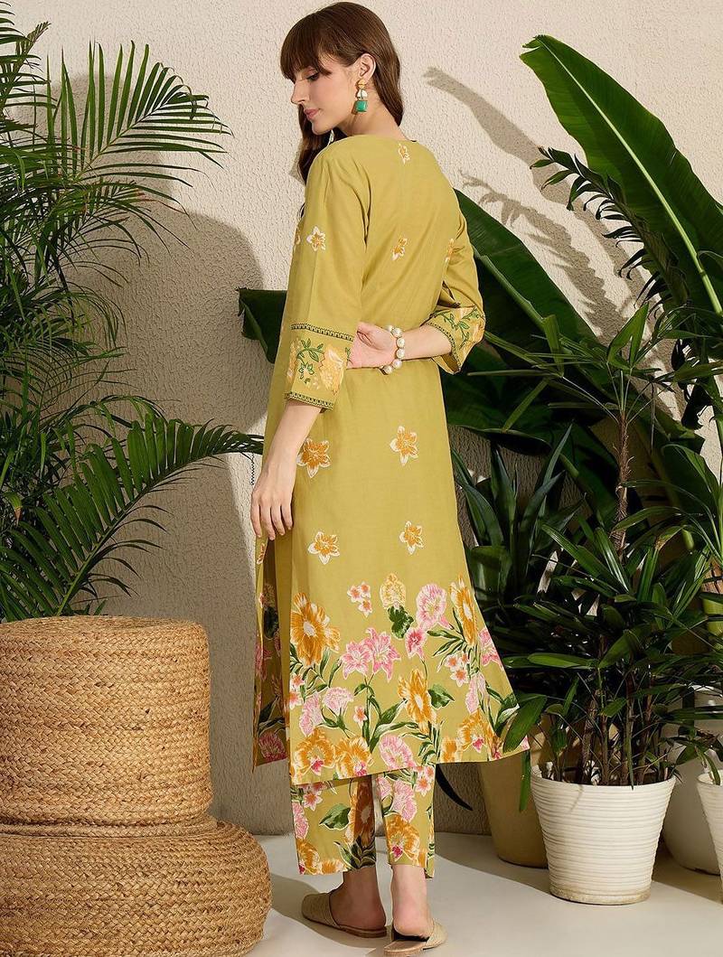 Floral Printed Sequinned  Cotton Kurta with Trousers
