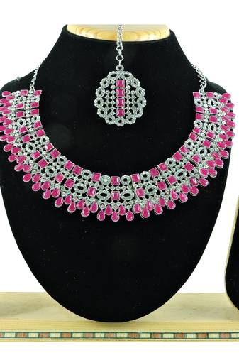 Red designer premium festive wear necklace set