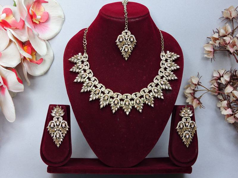 Gold designer premium festive wear necklace set