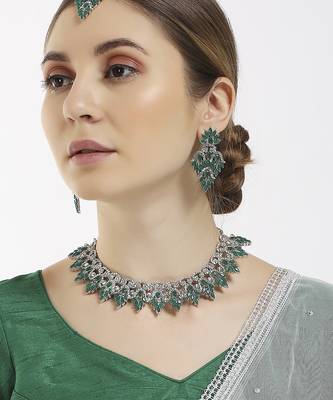 Green designer premium festive wear necklace set 3