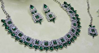 Green designer premium festive wear necklace set 3