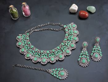 Maroon designer premium festive wear necklace set 4