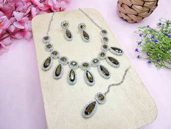 Green designer premium festive wear necklace set 2