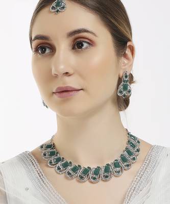 Green designer premium festive wear necklace set 3