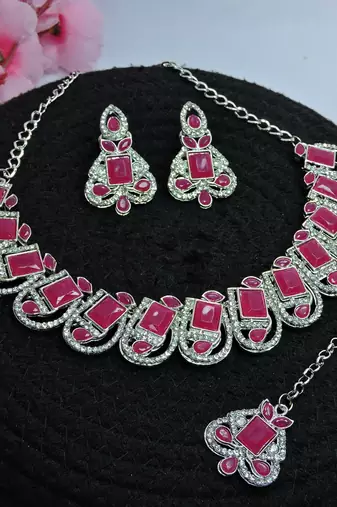 Red designer premium festive wear necklace set