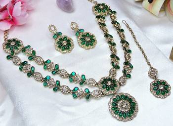 Green designer premium festive wear necklace set 3