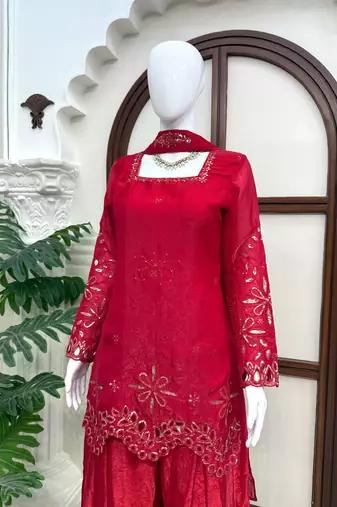 Rani color fendy silk blend embroidered kurta palazzo set with dupatta