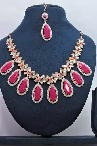 Red designer premium festive wear necklace set