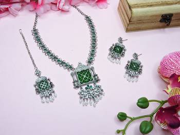 Green designer premium festive wear necklace set 2