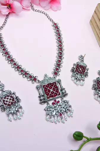 Red designer premium festive wear necklace set