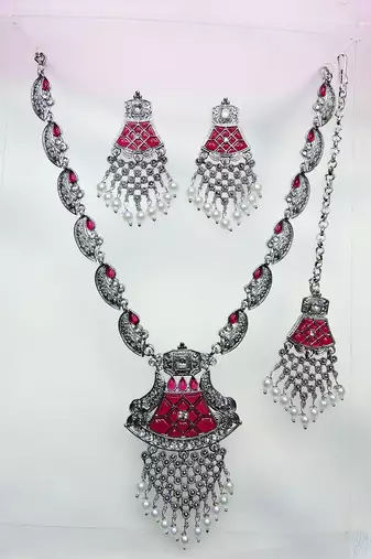 Red designer premium festive wear necklace set
