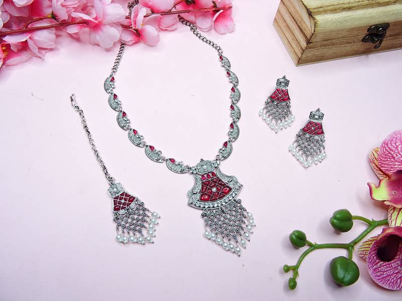 Red designer premium festive wear necklace set