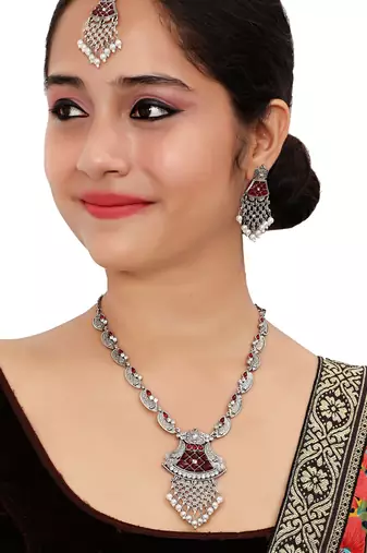 Red designer premium festive wear necklace set